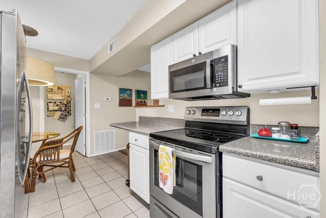 401 N Cromwell Road T6, Savannah, GA 31410