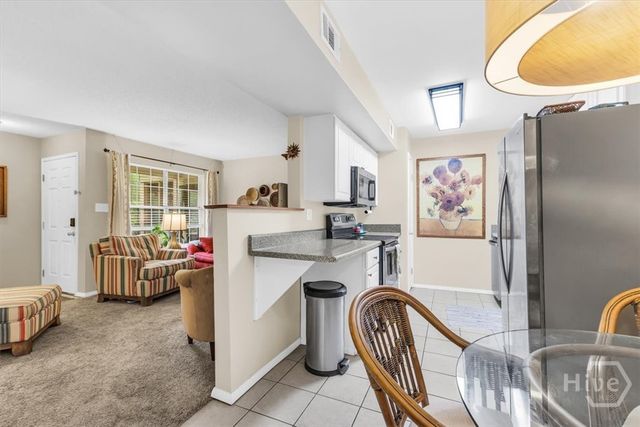 401 N Cromwell Road T6, Savannah, GA 31410