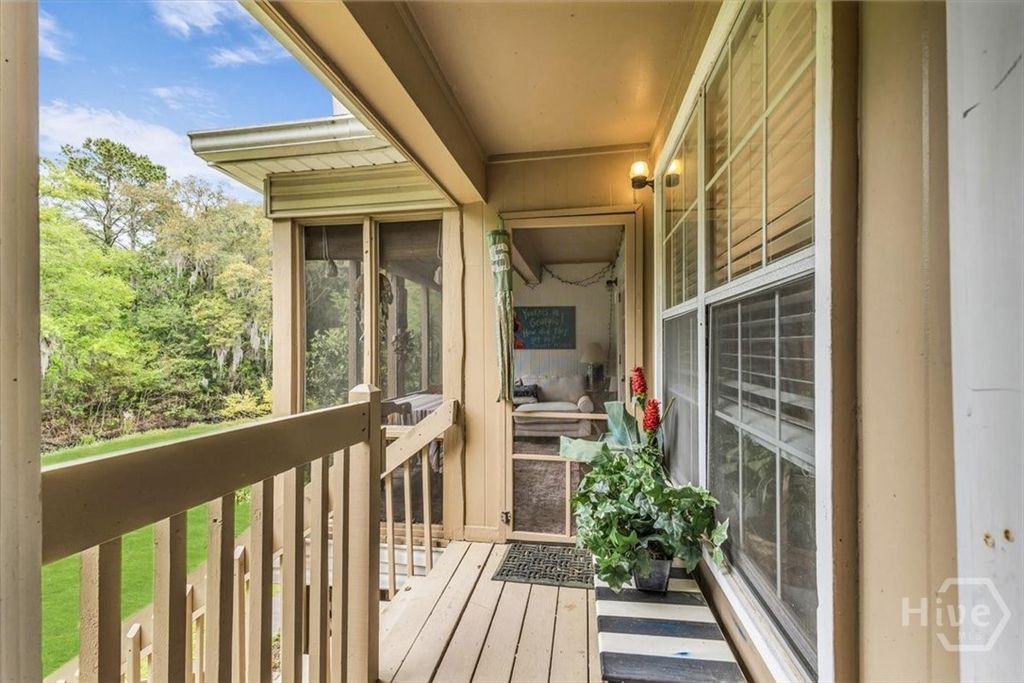 401 N Cromwell Road T6, Savannah, GA 31410