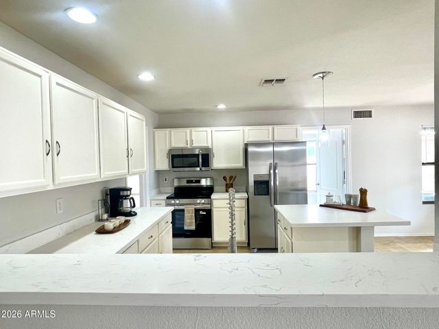 9433 W ELM Street, Phoenix, AZ 85037