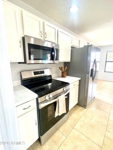 9433 W ELM Street, Phoenix, AZ 85037