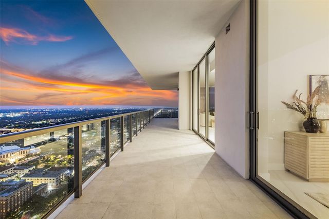 275 1ST AVENUE S 4101, St Petersburg, FL 33701