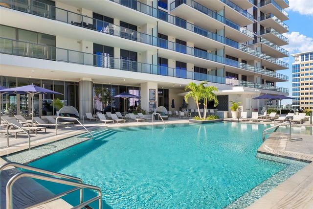 275 1ST AVENUE S 4101, St Petersburg, FL 33701