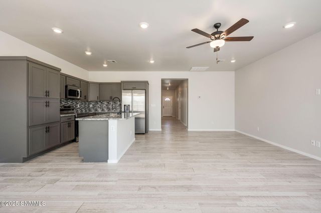 7935 San Eduardo Street, Las Cruces, NM 88012