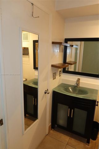 10835 SW 112th Ave 113, Miami, FL 33176