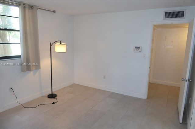 10835 SW 112th Ave 113, Miami, FL 33176