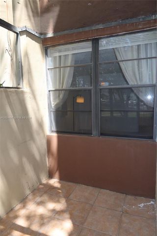 10835 SW 112th Ave 113, Miami, FL 33176