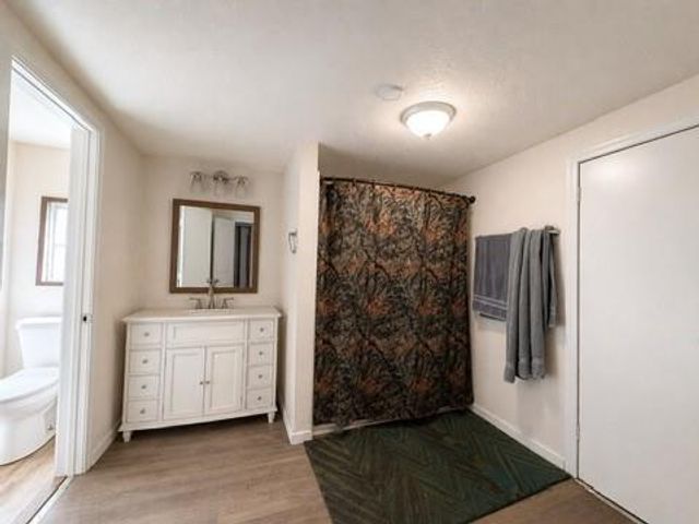 2535 Bastrop, Angleton, TX 77515