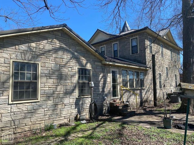 404 SW 3rd Street SW, Walnut Ridge, AR 72476