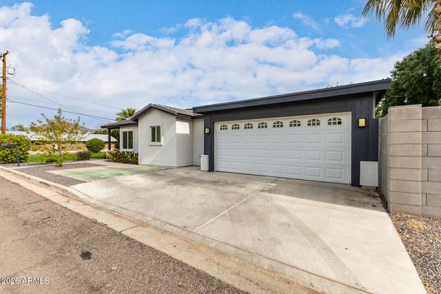 4901 E VIRGINIA Avenue, Phoenix, AZ 85008