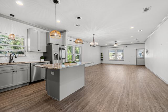 1477 Cypress Street, Niceville, FL 32578