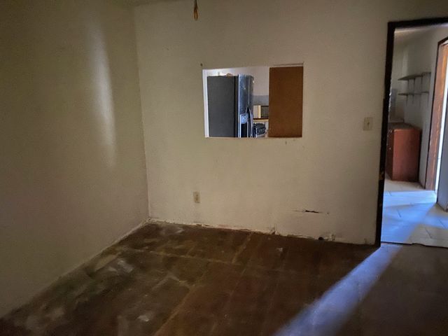501 S Clay Street, Henrietta, TX 76365