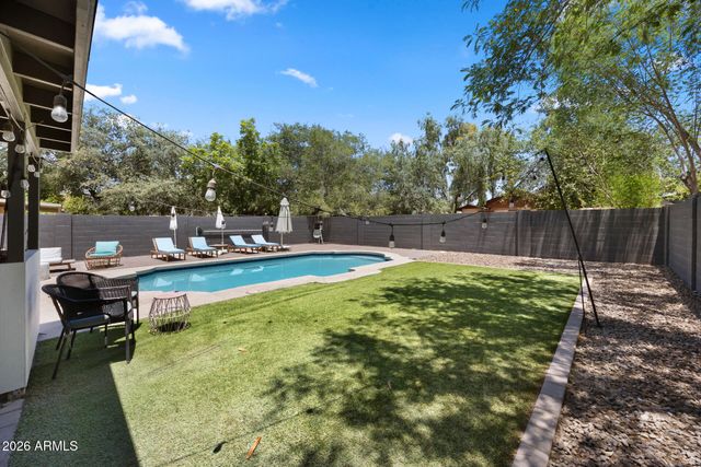 2609 N 28TH Street, Phoenix, AZ 85008
