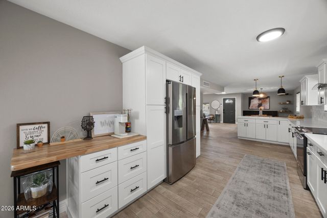 2609 N 28TH Street, Phoenix, AZ 85008