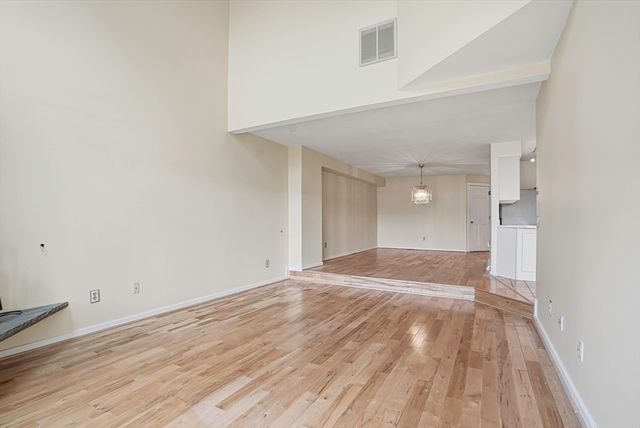 74 S Quinsigamond Ave 2, Shrewsbury, MA 01545