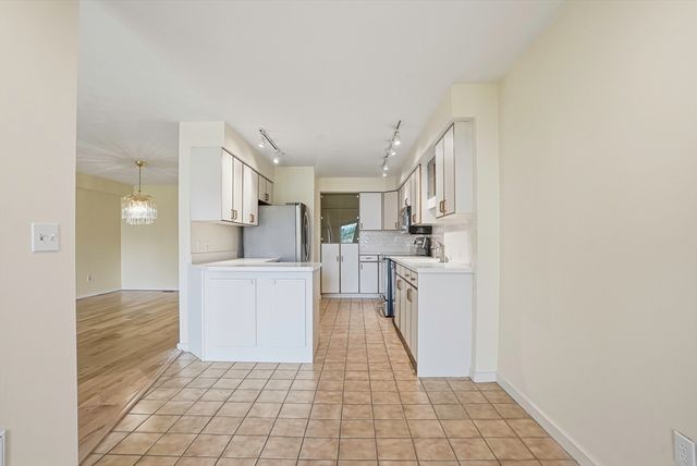 74 S Quinsigamond Ave 2, Shrewsbury, MA 01545