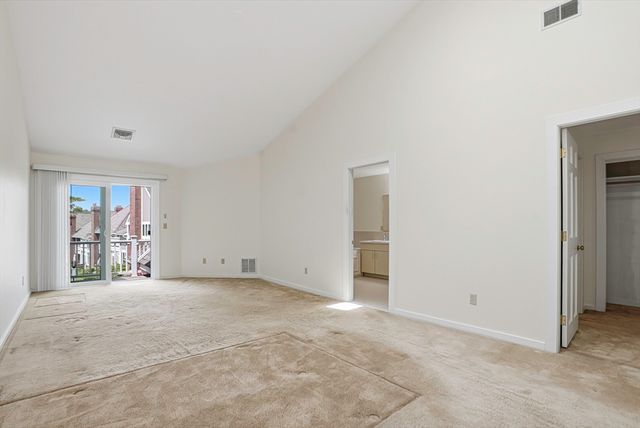 74 S Quinsigamond Ave 2, Shrewsbury, MA 01545