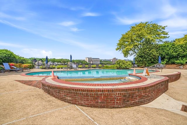 74 S Quinsigamond Ave 2, Shrewsbury, MA 01545
