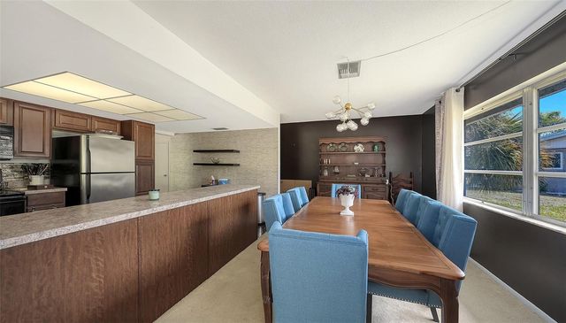2436 BREAKWATER CIRCLE, Sarasota, FL 34231