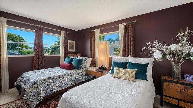 2436 BREAKWATER CIRCLE, Sarasota, FL 34231