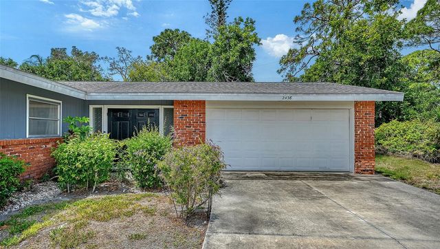2436 BREAKWATER CIRCLE, Sarasota, FL 34231