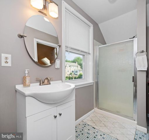607 LINDSEY ROAD, Wilmington, DE 19809