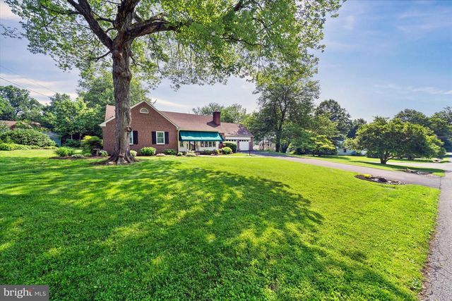 607 LINDSEY ROAD, Wilmington, DE 19809
