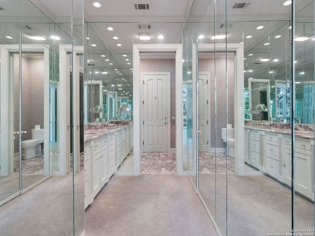 100 Tomahawk Trail, San Antonio, TX 78232