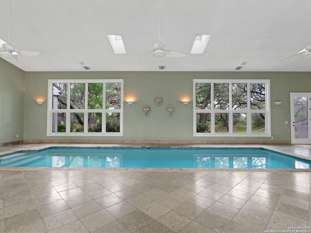 100 Tomahawk Trail, San Antonio, TX 78232