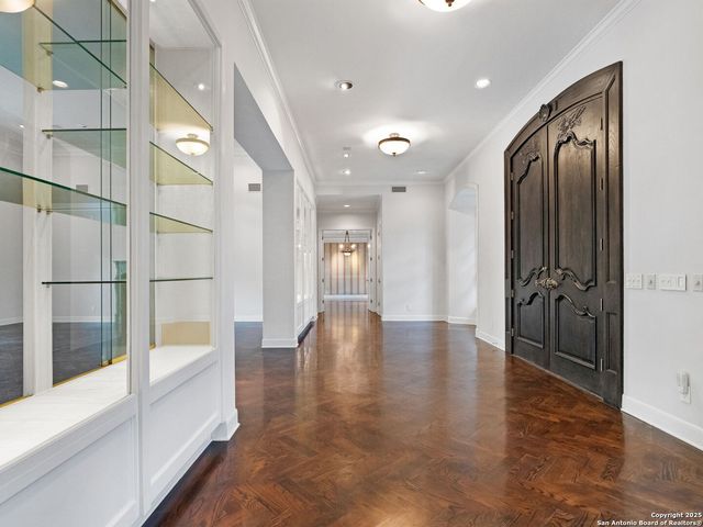 100 Tomahawk Trail, San Antonio, TX 78232