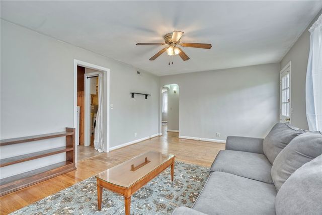 110 Howard Road, Gates, NY 14606