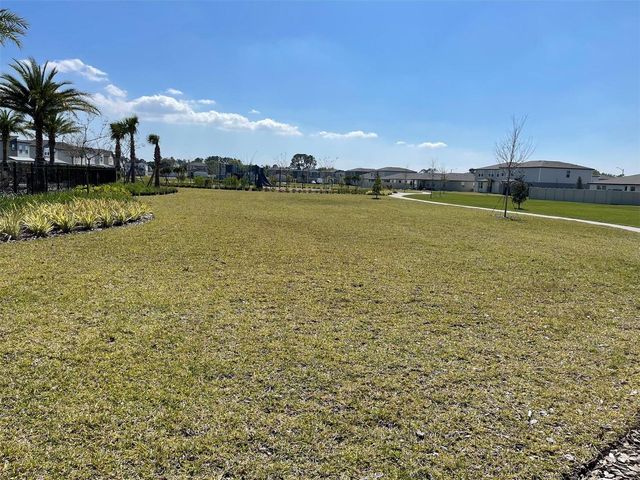 5295 MEREDREW LANE, St Cloud, FL 34771