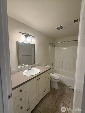 8820 Prentice Avenue, Gig Harbor, WA 98332