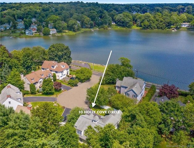 10 Holly Cove Circle, Stamford, CT 06902
