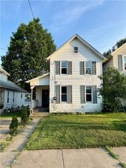 46 Brown Street, Barberton, OH 44203