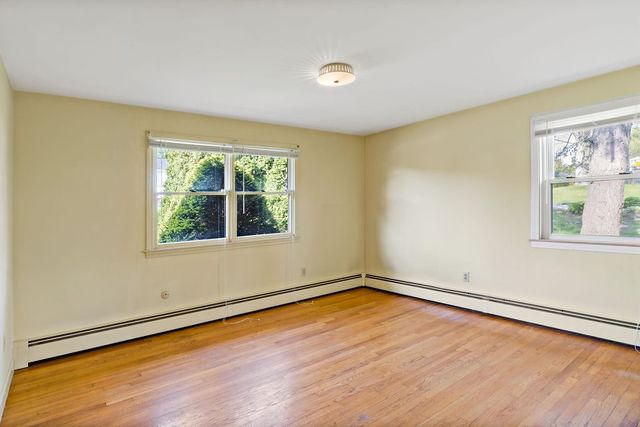 85 Sunset Avenue, Providence, RI 02909