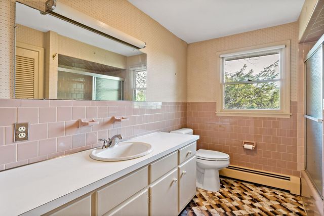 85 Sunset Avenue, Providence, RI 02909