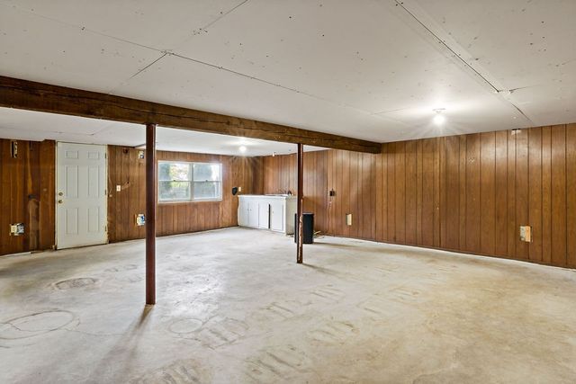 85 Sunset Avenue, Providence, RI 02909