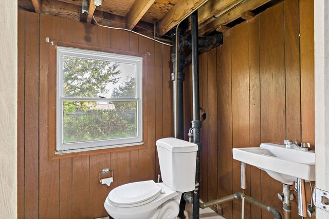 85 Sunset Avenue, Providence, RI 02909