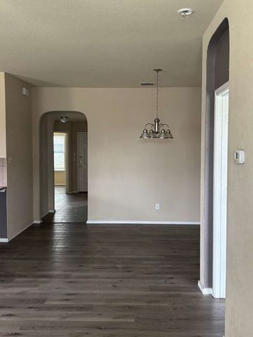 11507 N Peak, San Antonio, TX 78245