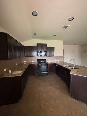 11507 N Peak, San Antonio, TX 78245