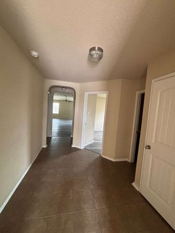 11507 N Peak, San Antonio, TX 78245