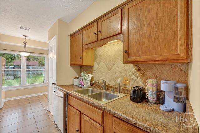 7313 Tropical Way, Savannah, GA 31410