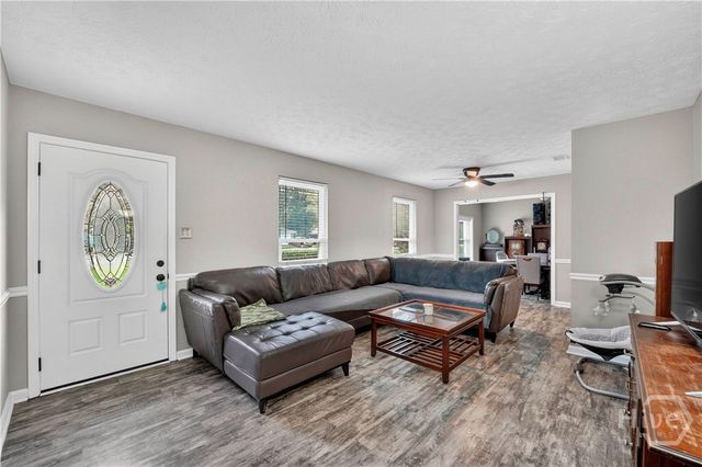 7313 Tropical Way, Savannah, GA 31410