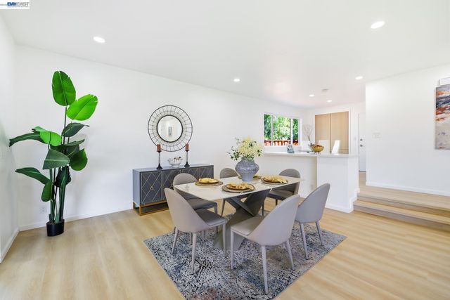 5011 Doyle Rd, San Jose, CA 95129