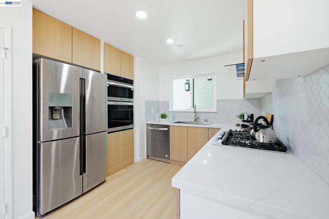 5011 Doyle Rd, San Jose, CA 95129