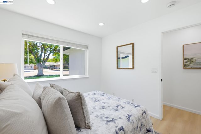 5011 Doyle Rd, San Jose, CA 95129