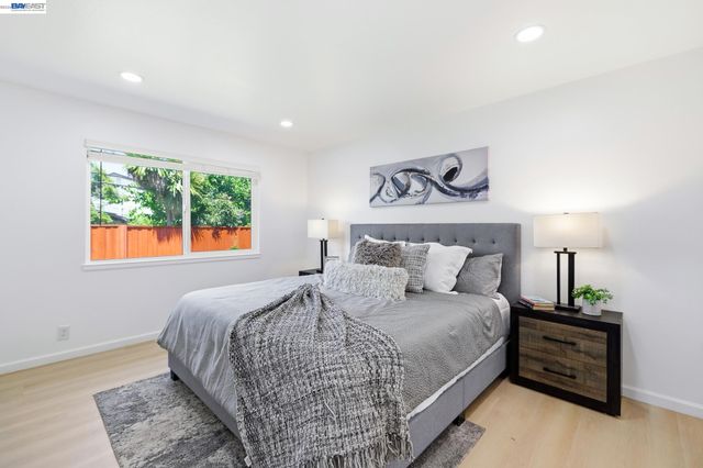 5011 Doyle Rd, San Jose, CA 95129