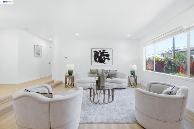 5011 Doyle Rd, San Jose, CA 95129