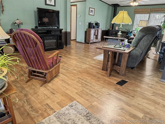 15520 N Clear Creek Road, Hulbert, OK 74441